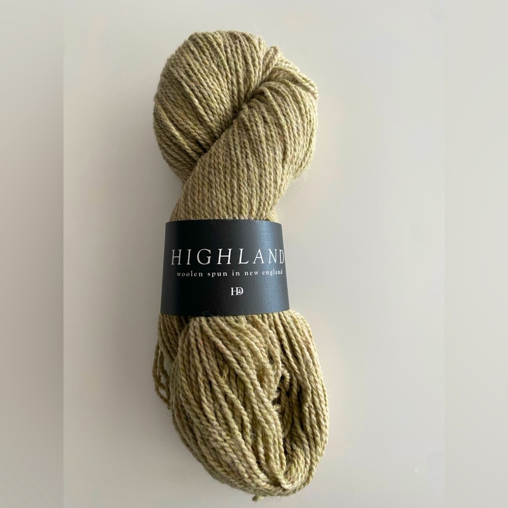 NWT Harrisville Designs Highlands 100% Wool 1 skien of Pebble (Grey Greenish)
